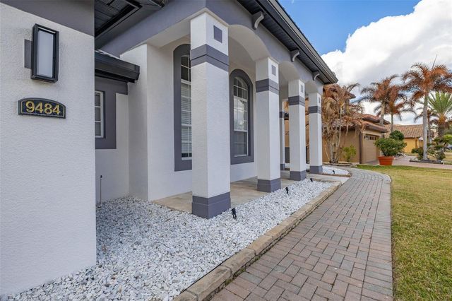 9484 WALNUT CREST DRIVE, Orlando, FL 32832