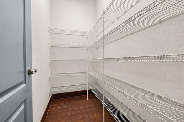 9484 WALNUT CREST DRIVE, Orlando, FL 32832