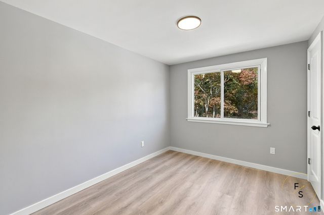87 Oxford Drive, East Hartford, CT 06118