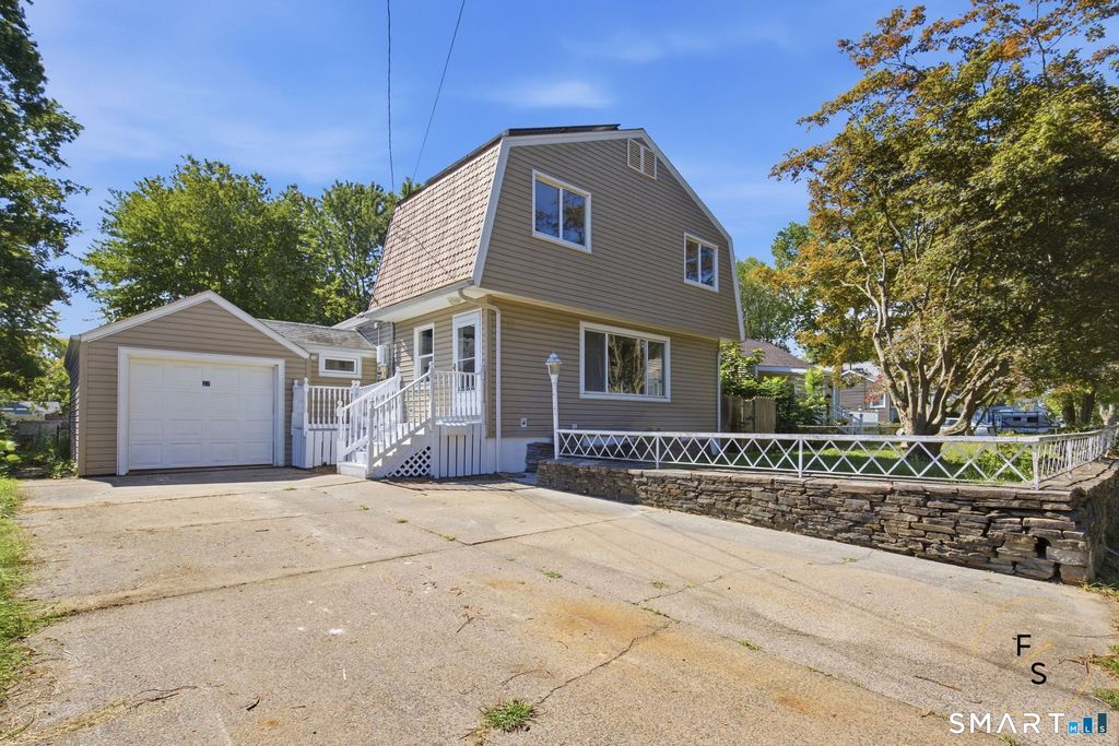 87 Oxford Drive, East Hartford, CT 06118