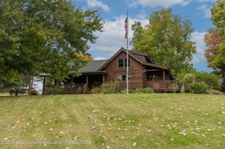 5375 Island Highway, Charlotte, MI 48813