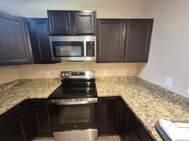 7011 Micayla Cv Unit 102, San Antonio, TX 78244