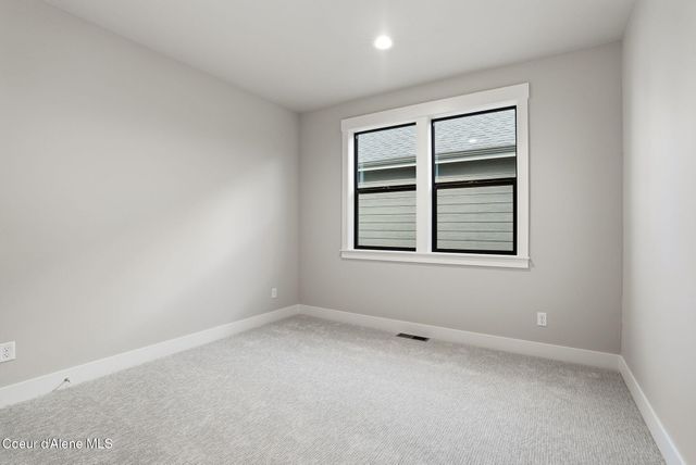 4444 W Hide Away LN, Coeur D'alene, ID 83815