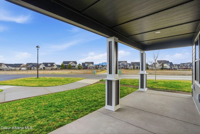 4444 W Hide Away LN, Coeur D'alene, ID 83815
