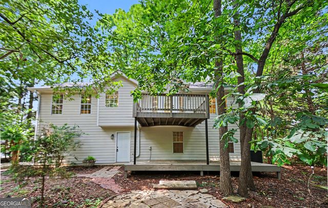 105 Creek View Drive, Hoschton, GA 30548