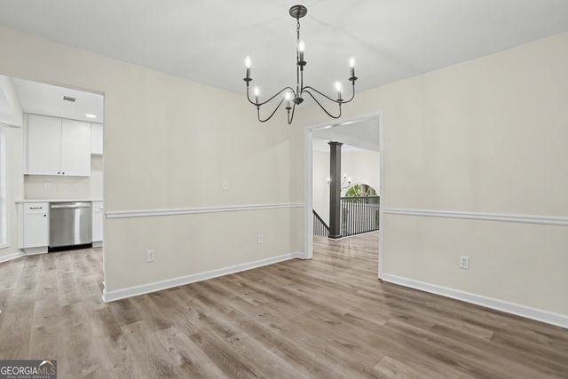 105 Creek View Drive, Hoschton, GA 30548