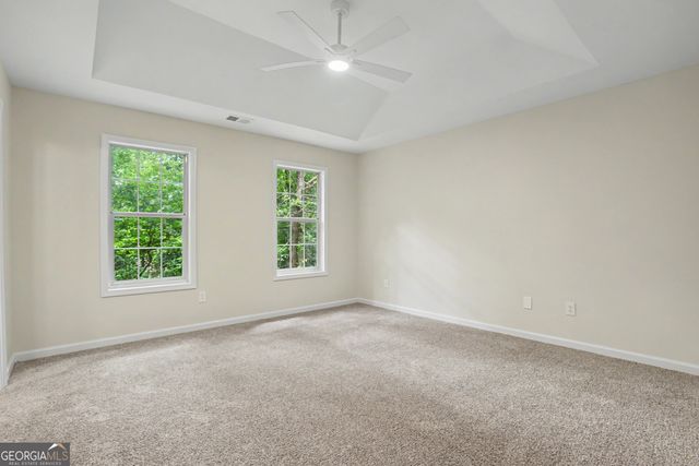 105 Creek View Drive, Hoschton, GA 30548