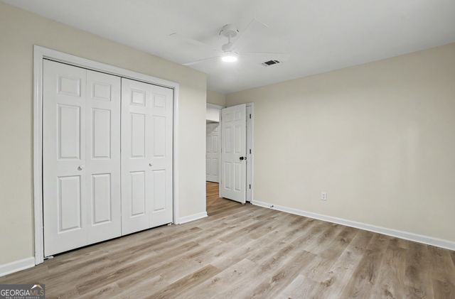 105 Creek View Drive, Hoschton, GA 30548