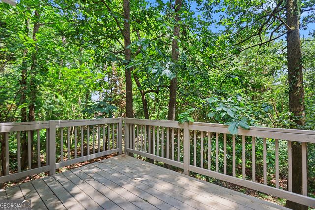 105 Creek View Drive, Hoschton, GA 30548