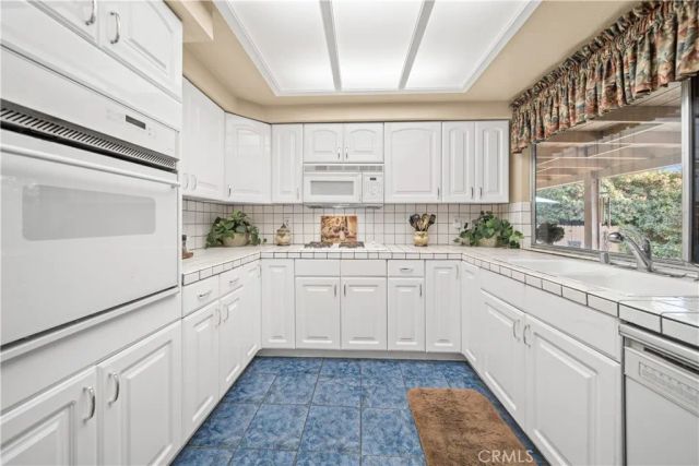 1756 Rosewood, Upland, CA 91784