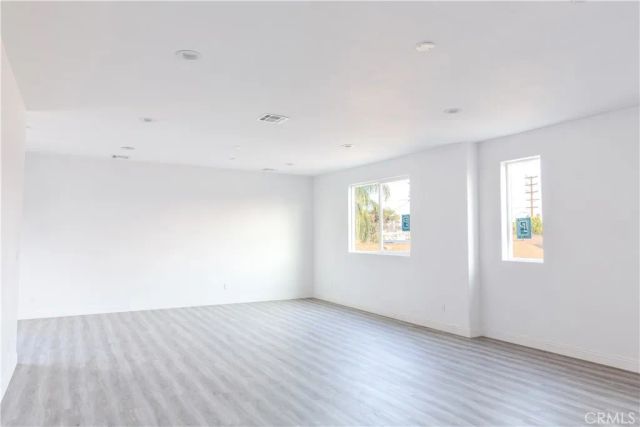 14622 Vanowen, Van Nuys, CA 91405