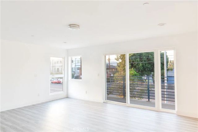 14622 Vanowen, Van Nuys, CA 91405