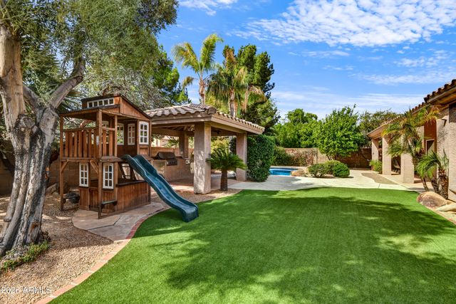 6819 E WINCHCOMB Drive, Scottsdale, AZ 85254