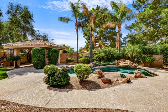 6819 E WINCHCOMB Drive, Scottsdale, AZ 85254