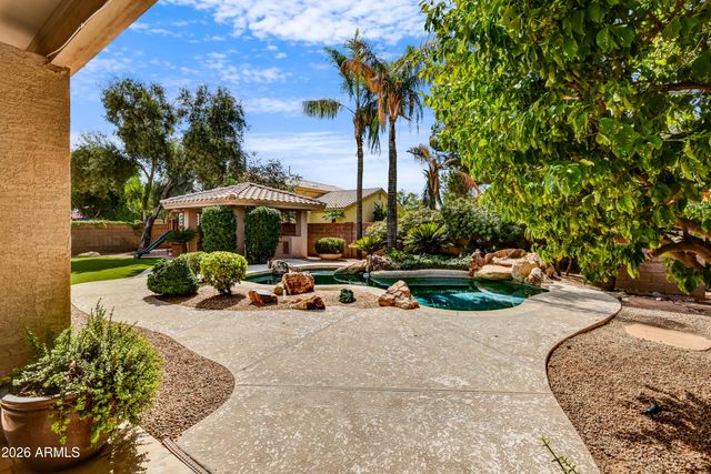 6819 E WINCHCOMB Drive, Scottsdale, AZ 85254