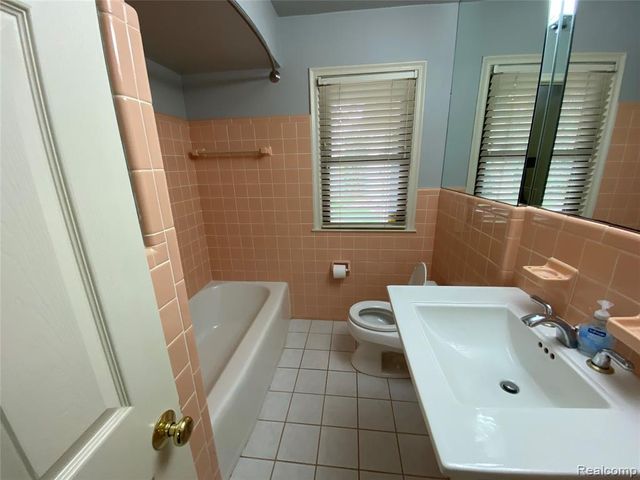 961 Nampa Court, Troy, MI 48084