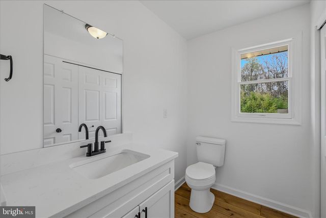 1838 FULTON RD, Hedgesville, WV 25427