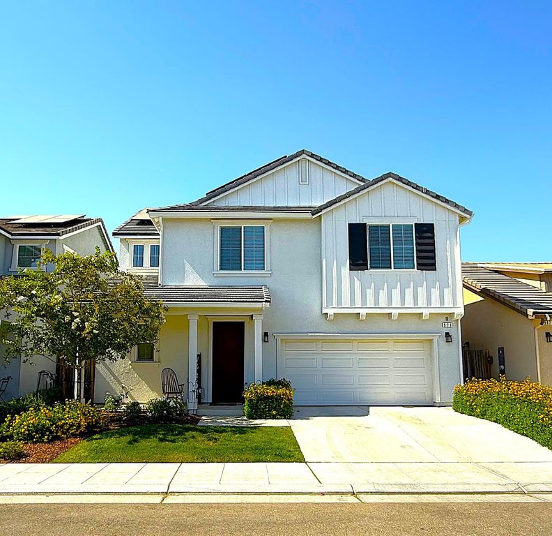 971 Dana Road W, Madera, CA 93636