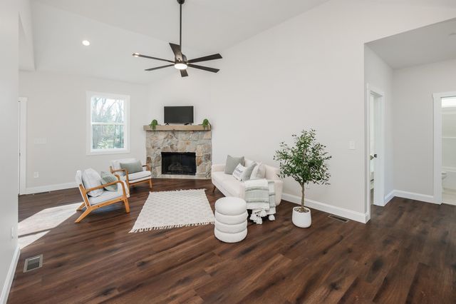 1314 Shoresbrook Road, Spartanburg, SC 29301