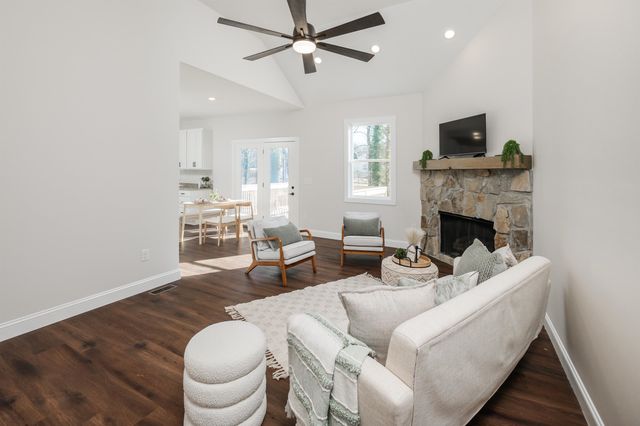 1314 Shoresbrook Road, Spartanburg, SC 29301