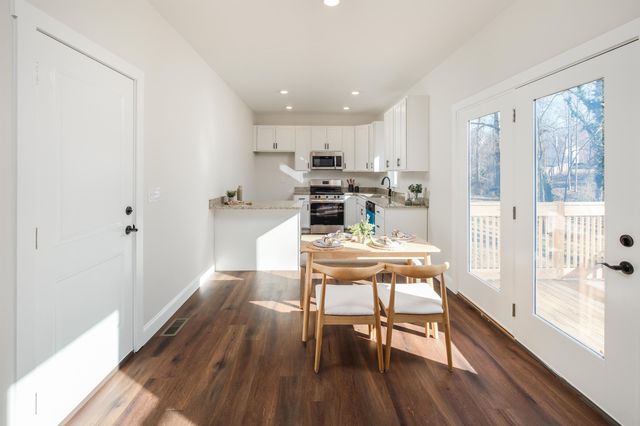 1314 Shoresbrook Road, Spartanburg, SC 29301