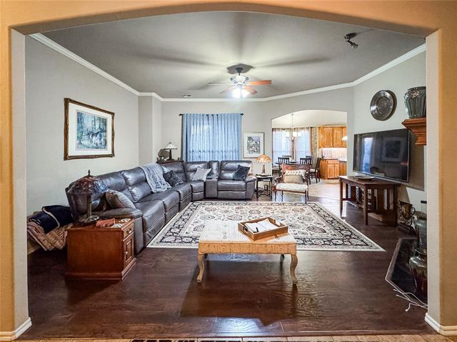 1412 Camber Street, Yukon, OK 73099