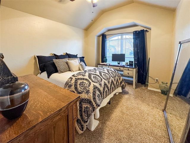 1412 Camber Street, Yukon, OK 73099