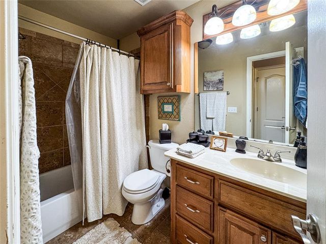 1412 Camber Street, Yukon, OK 73099