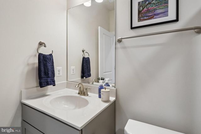 139 DICKENSON DR, Gaithersburg, MD 20878