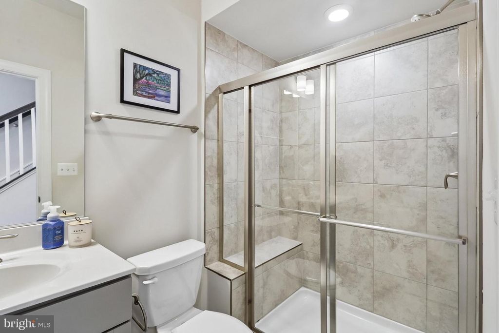 Image 56 of property listing at 139 DICKENSON DR, Gaithersburg, MD 20878