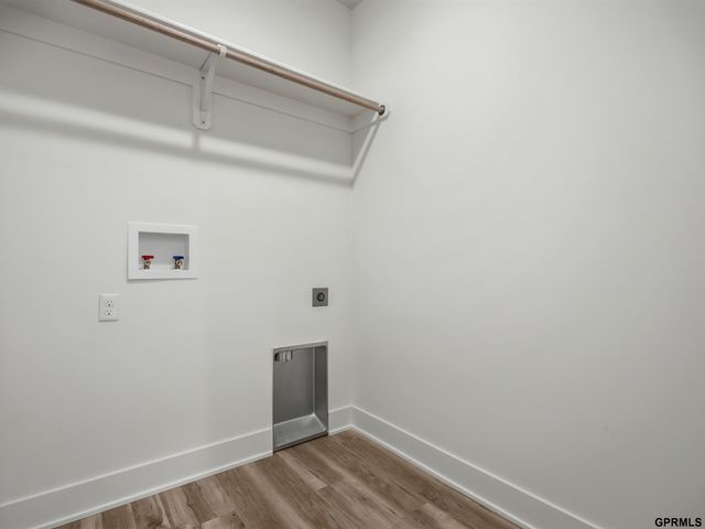 12421 S 89 Avenue, Papillion, NE 68046