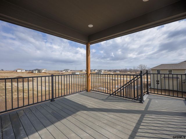 12421 S 89 Avenue, Papillion, NE 68046