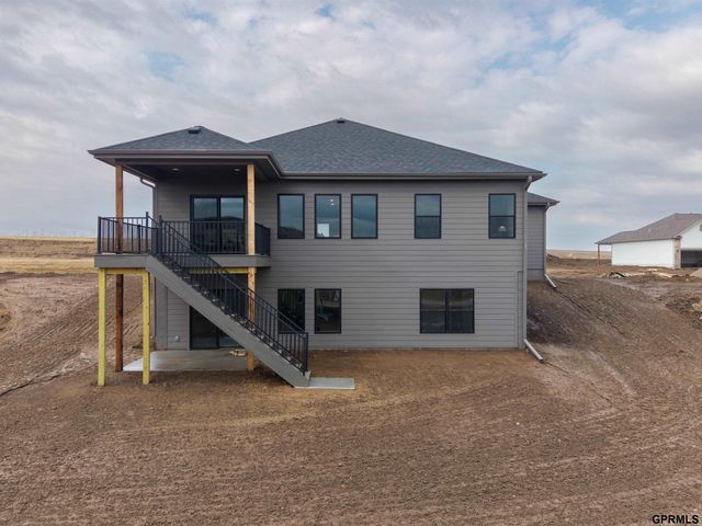 12421 S 89 Avenue, Papillion, NE 68046