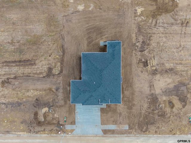 12421 S 89 Avenue, Papillion, NE 68046