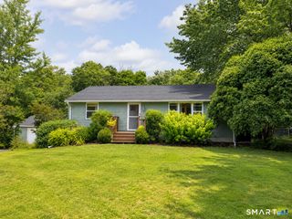 7 Thomas Drive, Stafford, CT 06076