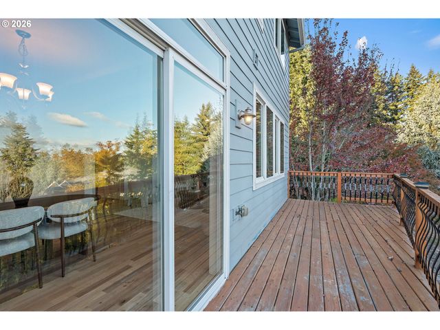 12668 Sw REMBRANDT Ln, Portland, OR 97224