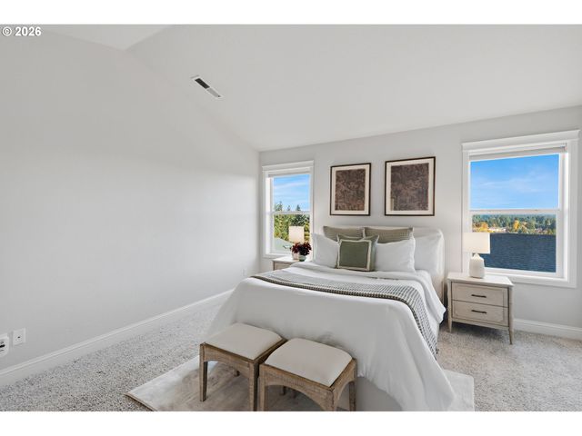 12668 Sw REMBRANDT Ln, Portland, OR 97224