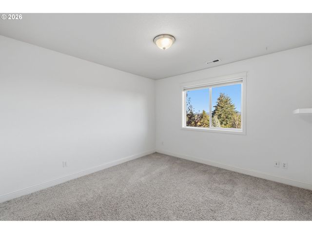 12668 Sw REMBRANDT Ln, Portland, OR 97224