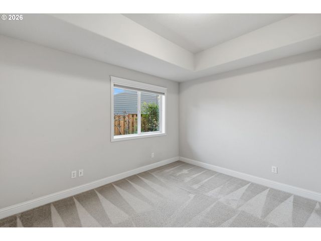 12668 Sw REMBRANDT Ln, Portland, OR 97224