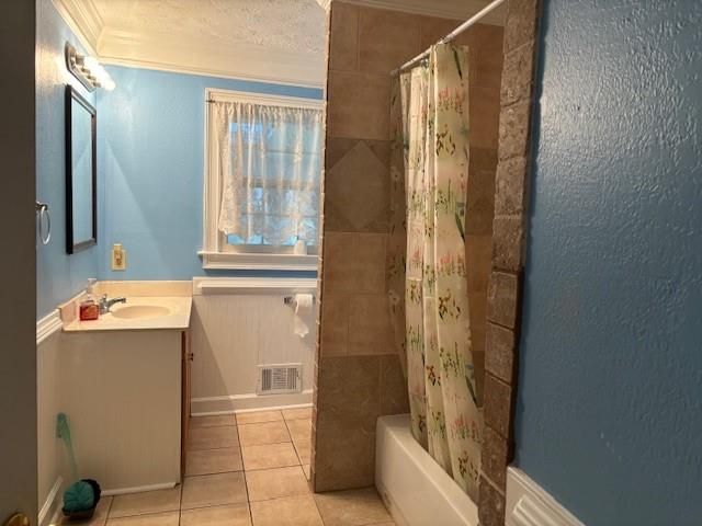 2874 Jordan Woods Drive, Lawrenceville, GA 30044