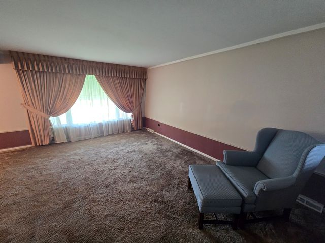 14831 Trumbull Avenue, Midlothian, IL 60445