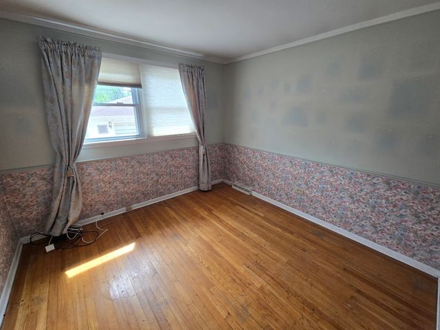 14831 Trumbull Avenue, Midlothian, IL 60445