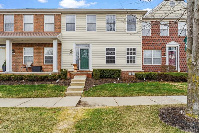 253 Stonegate W, Pontiac, MI 48341