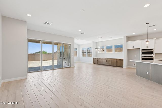 21569 W PIERSON Street, Buckeye, AZ 85396