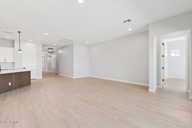 21569 W PIERSON Street, Buckeye, AZ 85396