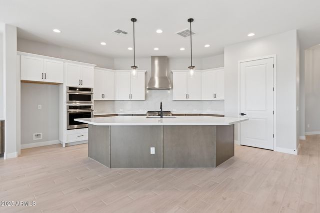 21569 W PIERSON Street, Buckeye, AZ 85396