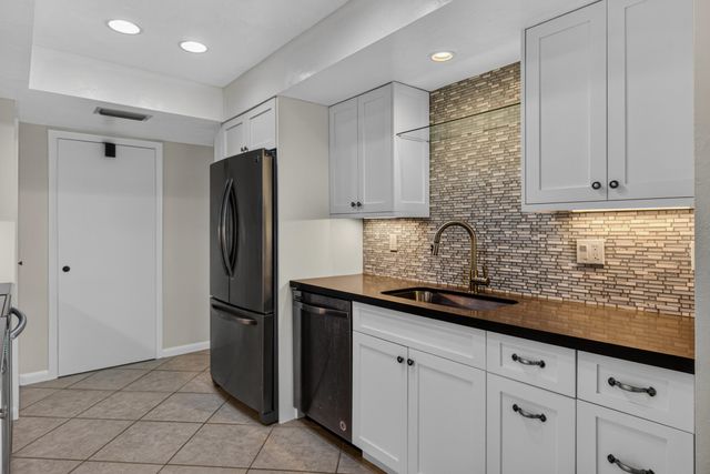 660 Deer Creek Edgewater Drive, Deerfield Beach, FL 33442