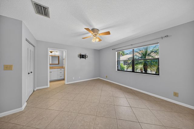 660 Deer Creek Edgewater Drive, Deerfield Beach, FL 33442