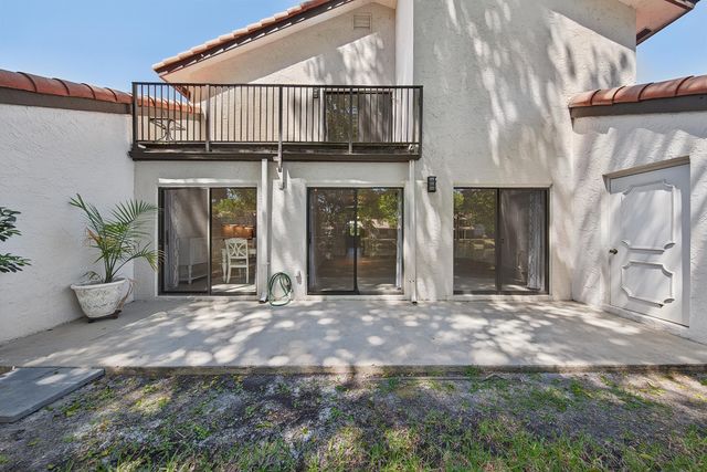 660 Deer Creek Edgewater Drive, Deerfield Beach, FL 33442