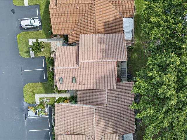 660 Deer Creek Edgewater Drive, Deerfield Beach, FL 33442